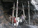 DNT - Merkur - uzavírka vysoké chodby - zajištění pomocí těžké stropnice